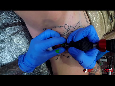 ❤️ Itin tatuiruota karšta Sully Savage gavo tatuiruotę ant savo klitorio ️❌ Porno prie lt.ideabuffet.top ❤